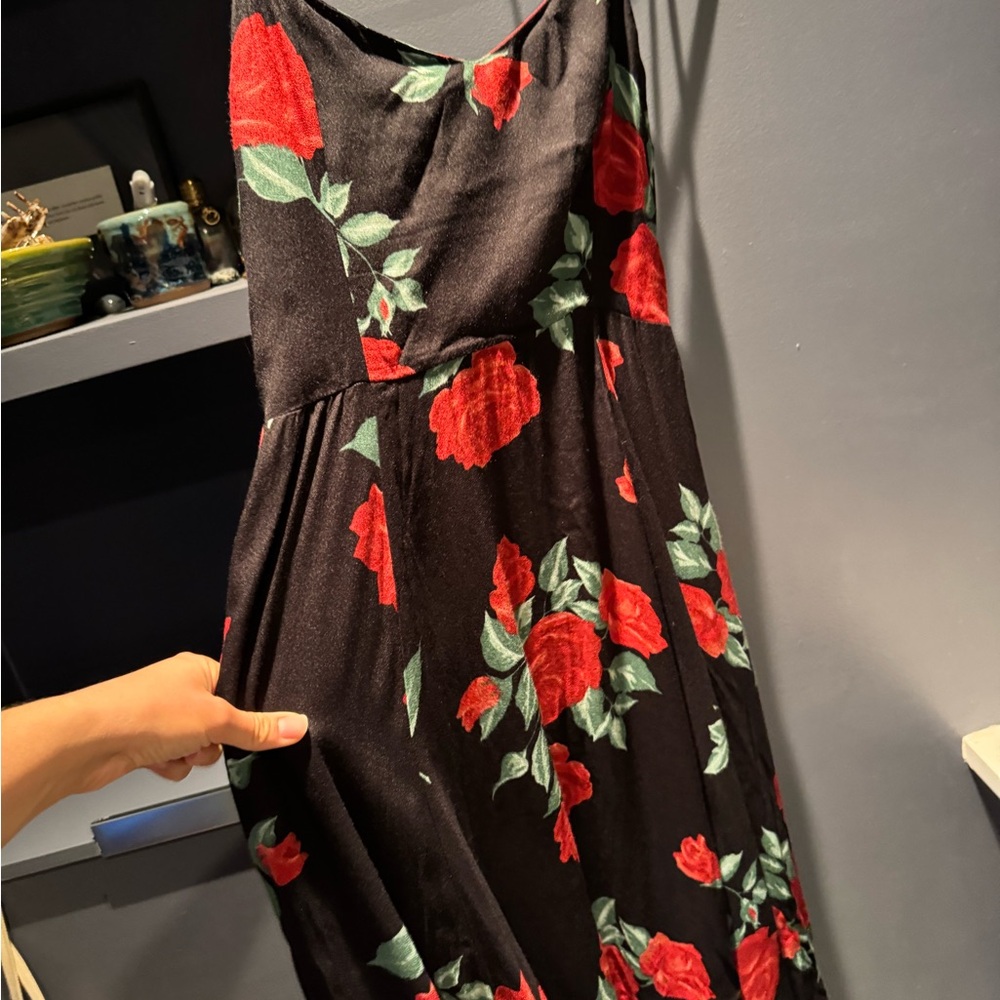 Reformation Sorrento Dress in Hera | Color: black red | Size 8 | Roses high low - Picture 6 of 8